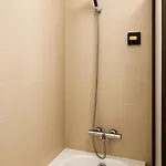 Lisbon Private In Shared *