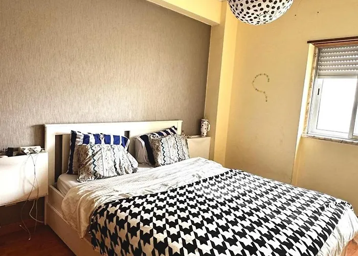 Lisbon Private In Shared 홈스테이 *